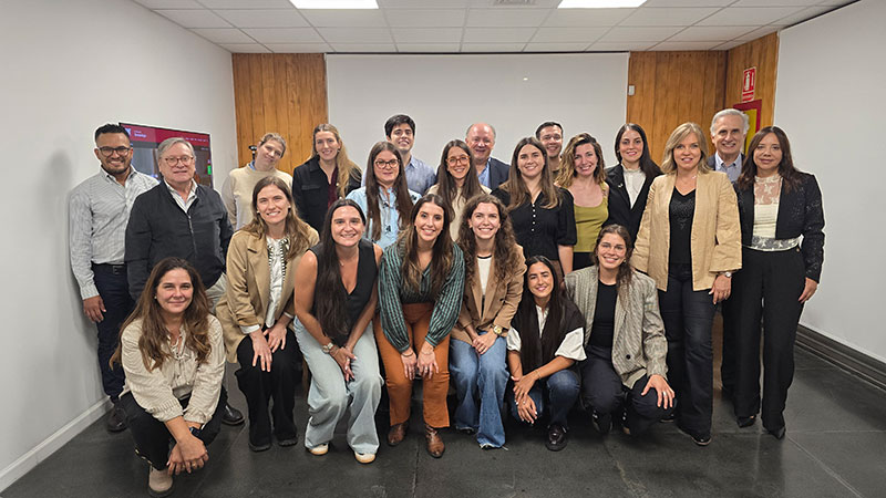 *Estudiantes, docentes y autoridades del postgrado y de la Universidad ORT Uruguay*